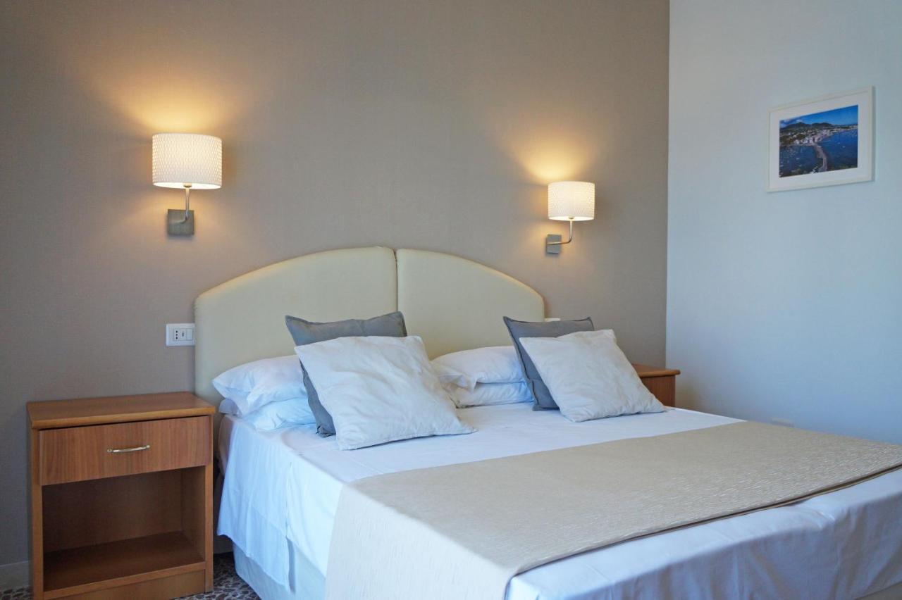 Villa Susy Relais 圣安吉洛 外观 照片